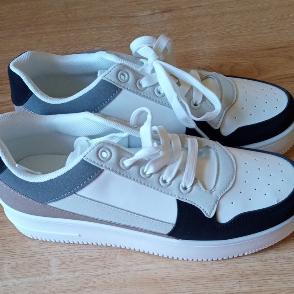 Brand New OUTWOODS Thick Sole Sneakers